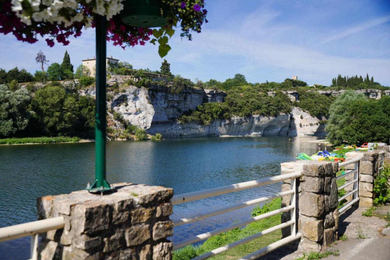 Appartement Les Verveines à Saint-Martin-dʼArdèche Extérieur photo